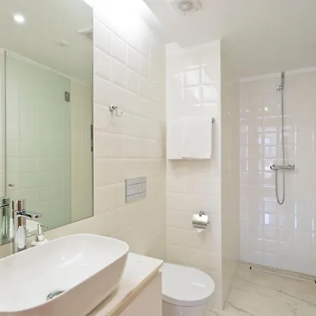 Charming In 50 M² Modern Comfort Apartment Porto